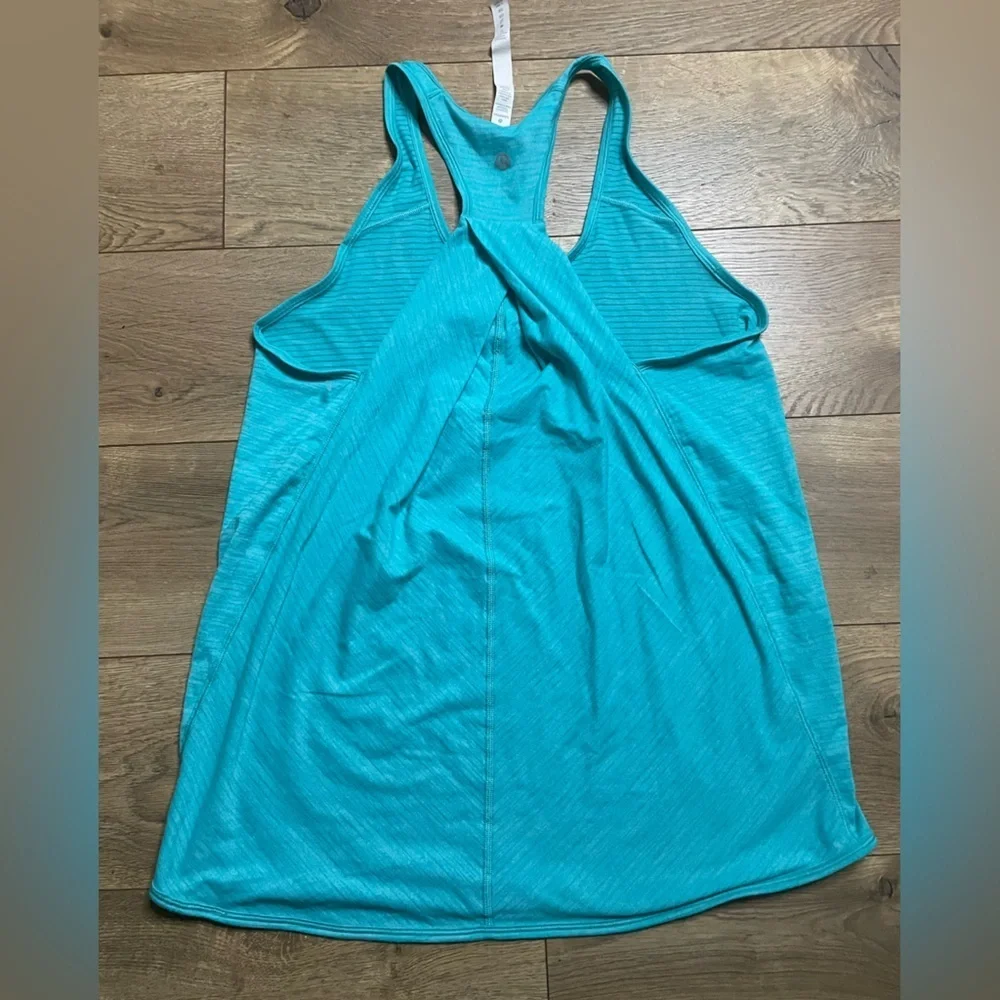 Lululemon Athletica Turquoise Tank Top